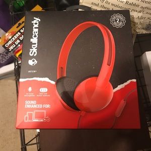 Skullcandy headphones